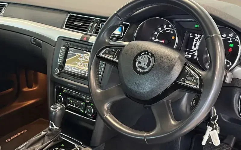 Used Skoda Superb Elegance 170 HP (125 kW) 2015 Estate