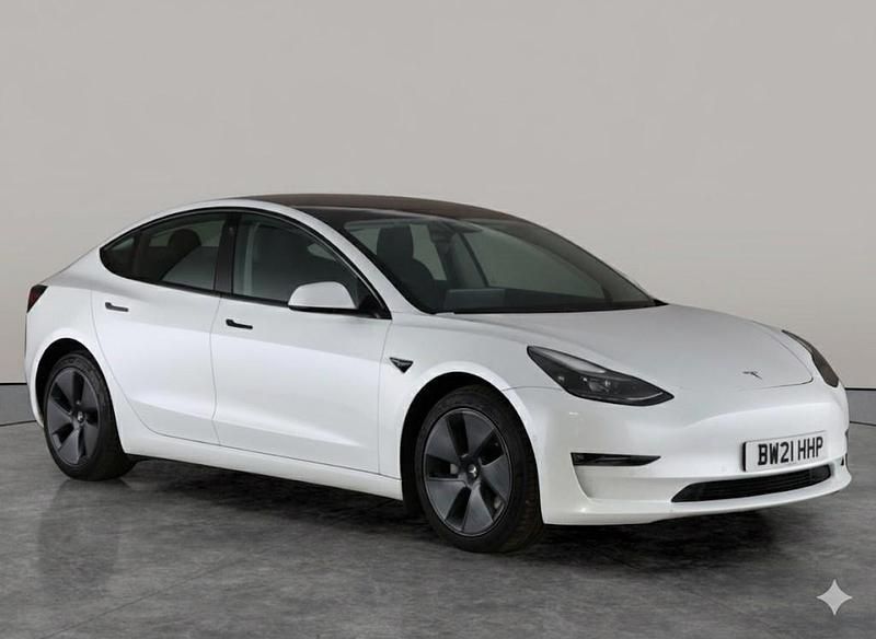 White Used 2021 Tesla Model 3 Long Range AWD Sedan | £13,695 (Fair price) - Image 1/4