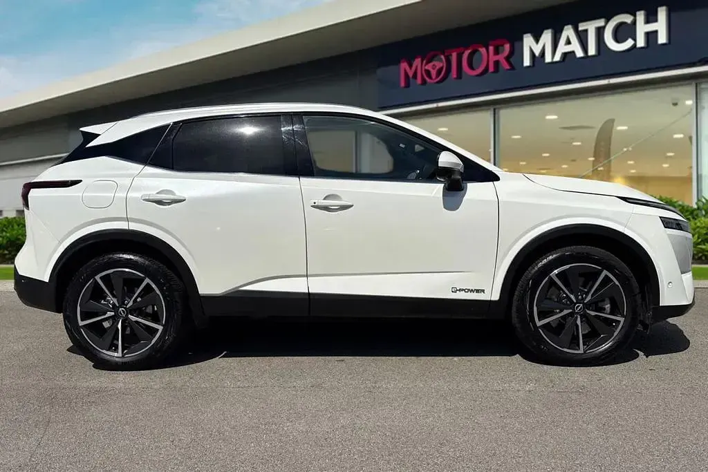 Used Nissan Qashqai Tekna 190 HP (139 kW) 2023 White SUV