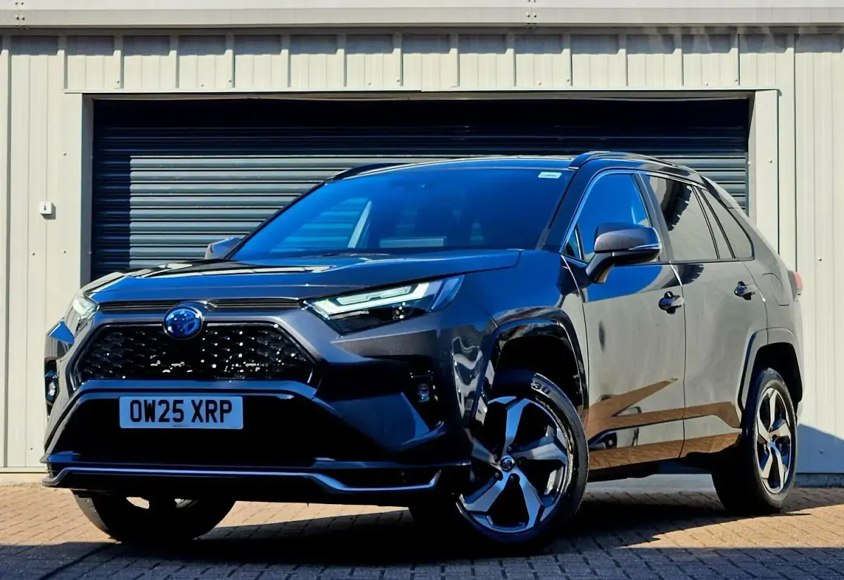 Used Toyota RAV4 Design 300 HP (220 kW) 2025 Grey SUV
