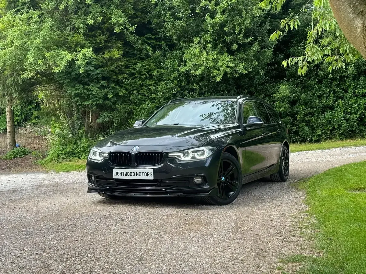 Used BMW 320 Sport Line 2018 Black Estate