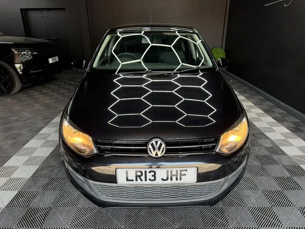 Used VW Polo Edition 60 HP (44 kW) 2013 Black Hatchback