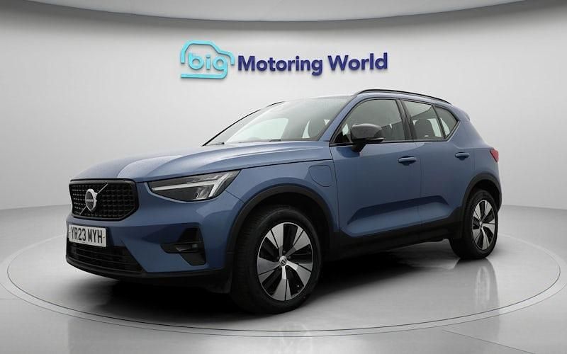 Used Volvo XC40 Plus 211 HP (155 kW) 2023 Blue SUV