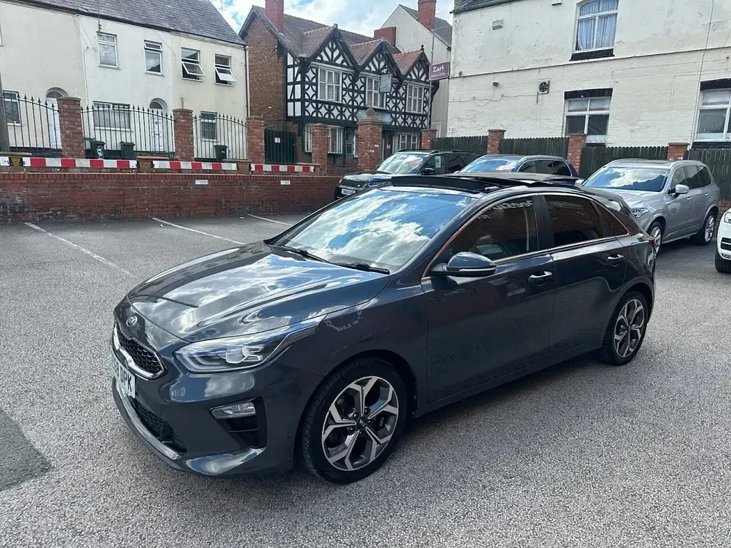 Used Kia Ceed First Edition 140 HP (102 kW) 2018 Grey Hatchback