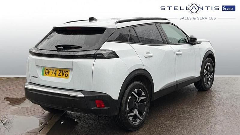 Used Peugeot e-2008 Allure 98 kW (134 HP) 2024 White SUV