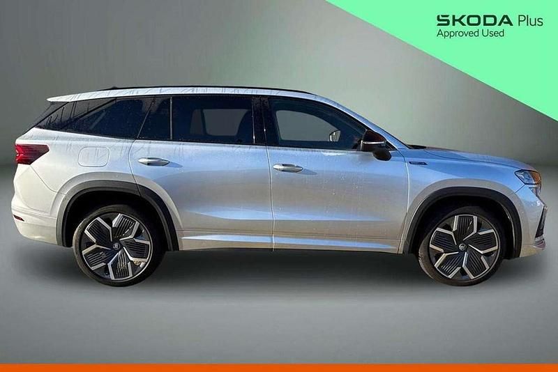 Used Skoda Kodiaq SportLine 190 HP (139 kW) 2025 Brilliant silver metallic SUV