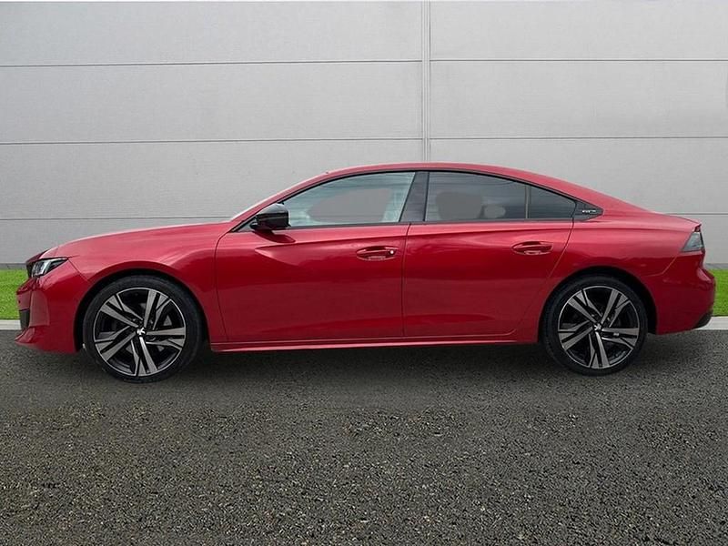 Used Peugeot 508 S 2018 Red Hatchback