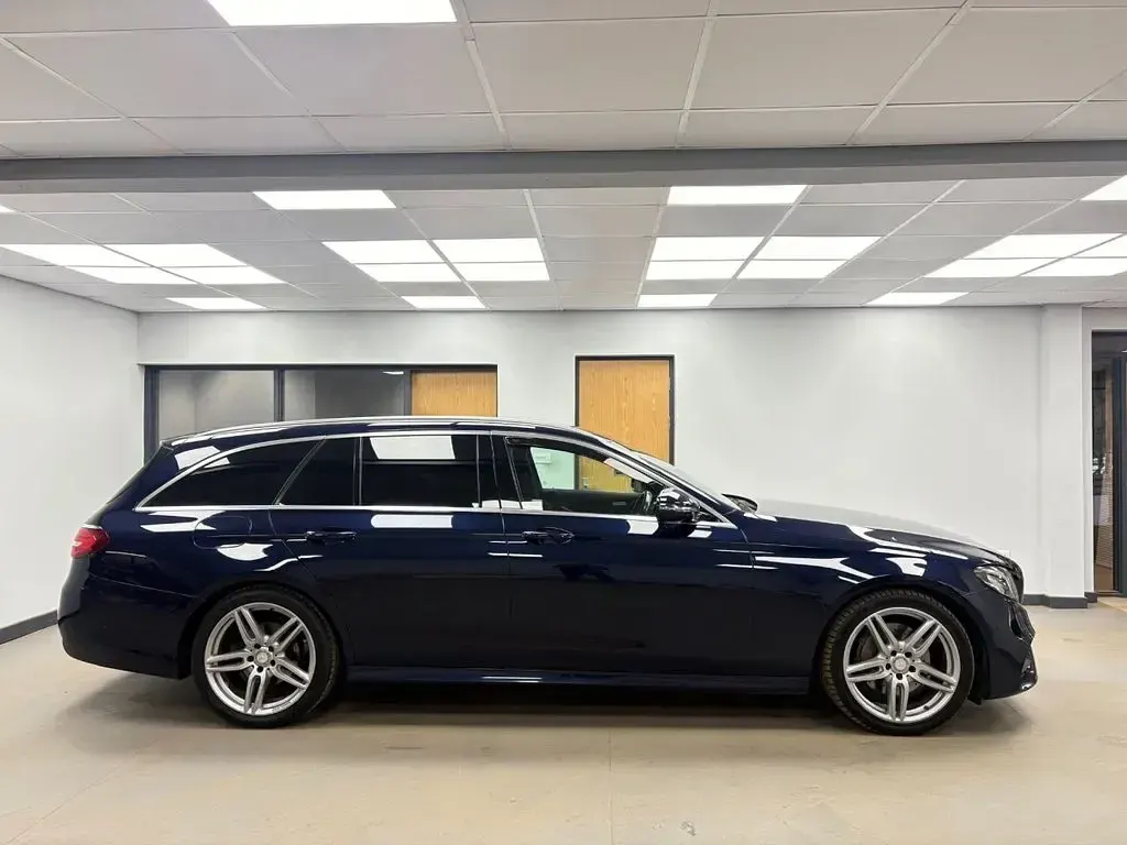 Used Mercedes E220 AMG line 194 HP (142 kW) 2017 Blue Estate