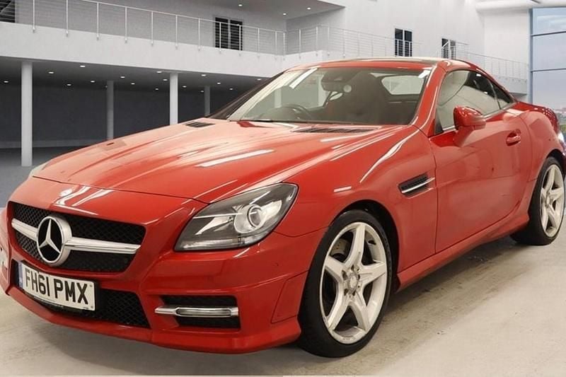 Used Mercedes SLK200 AMG 184 HP (135 kW) 2012 Red Cabriolet