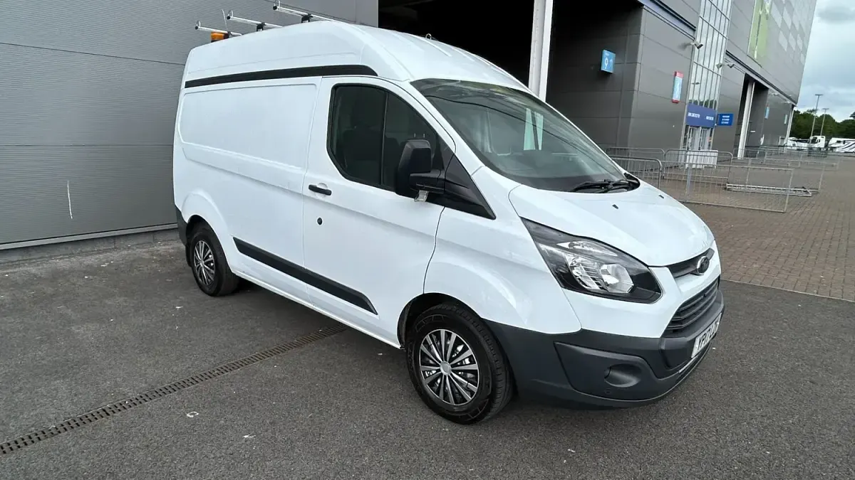 Used Ford Transit Custom 105 HP (77 kW) 2017 White Van