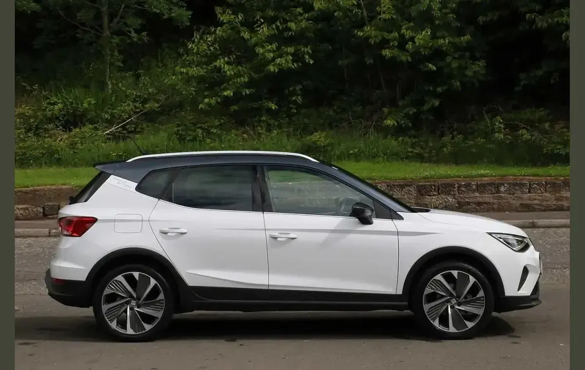 Used Seat Arona FR 108 HP (79 kW) 2023 White SUV