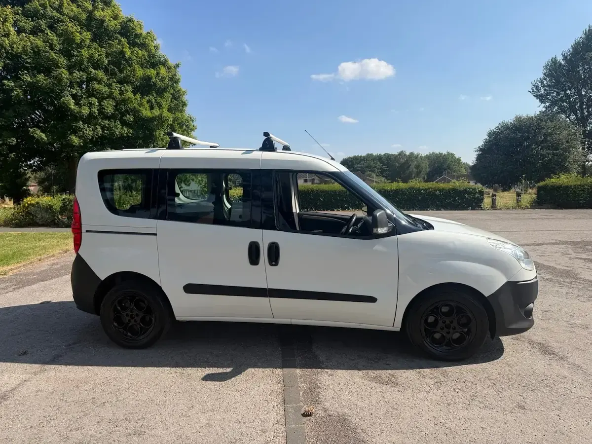 Used Fiat Doblò Active 2011 White MPV