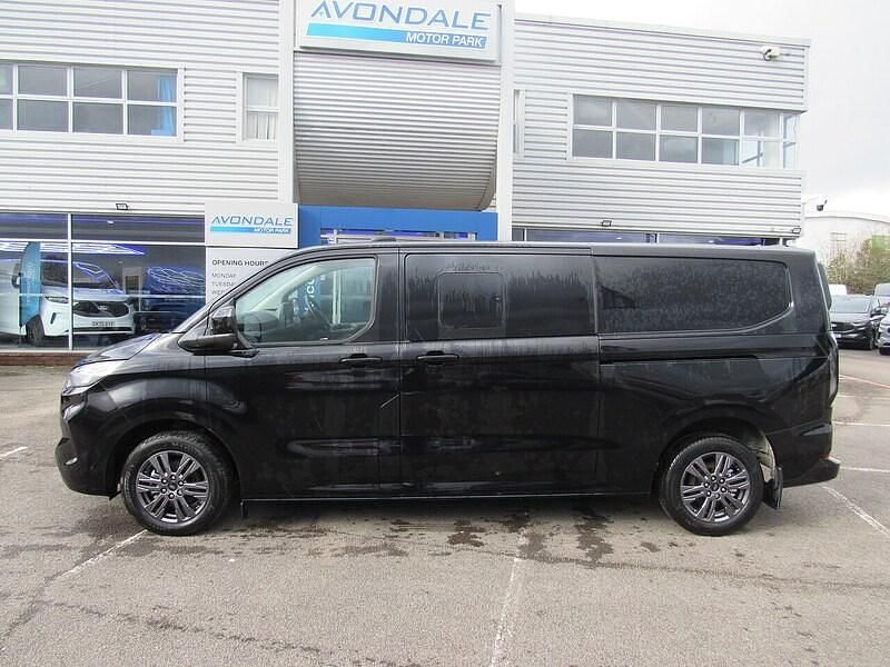 New Ford Transit Custom Limited 170 HP (125 kW) 2025 Agate black (metallic colour) Estate