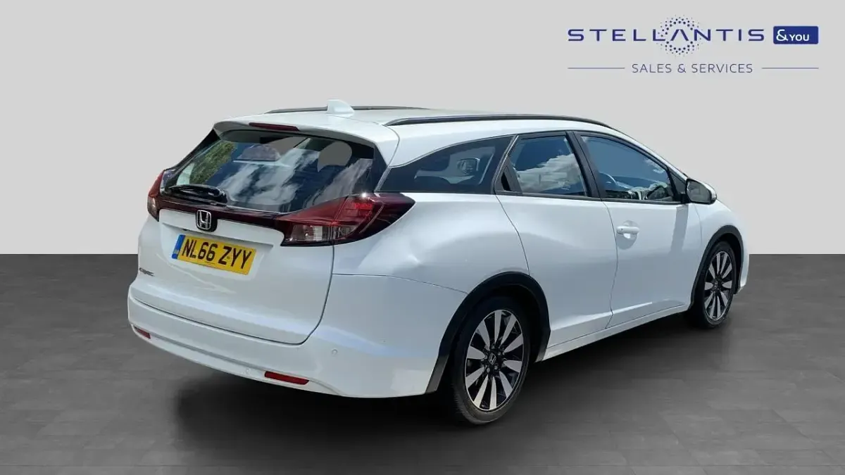 Used Honda Civic SE Plus 140 HP (102 kW) 2016 White Estate