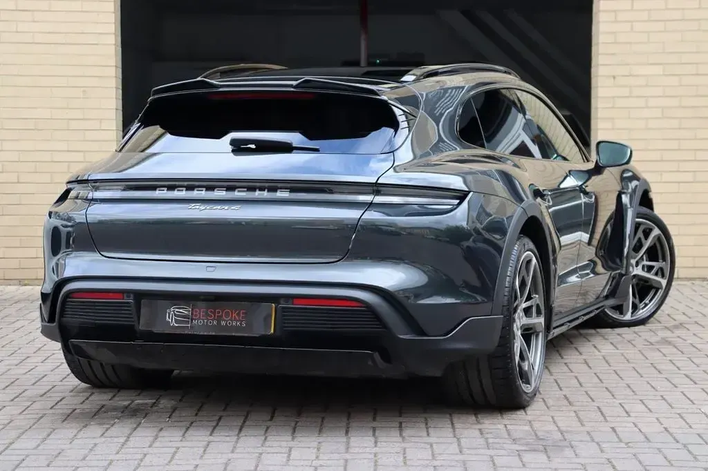 Used Porsche Taycan 4 Cross Turismo Cross Turismo 350 kW (476 HP) 2023 Grey Estate