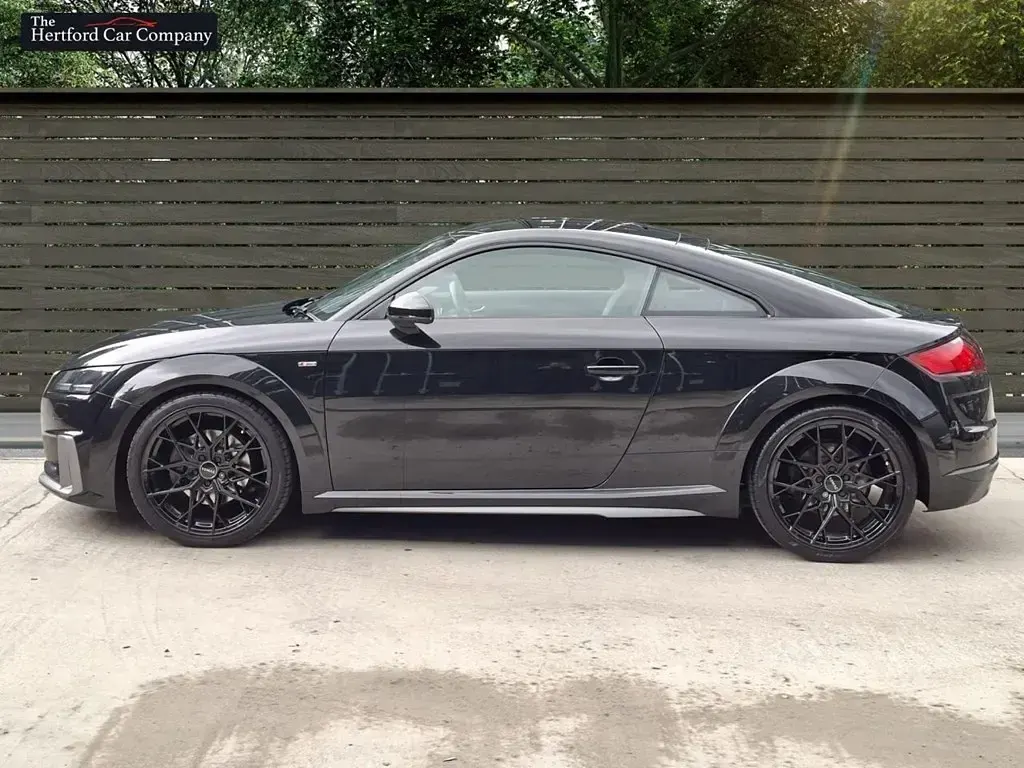 Usado Audi TT S-Line 197 HP (144 kW) 2020 Preto Coupé