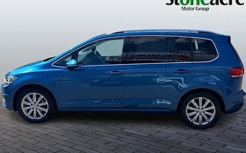 Used VW Touran SEL 150 HP (110 kW) 2025 Blue MPV