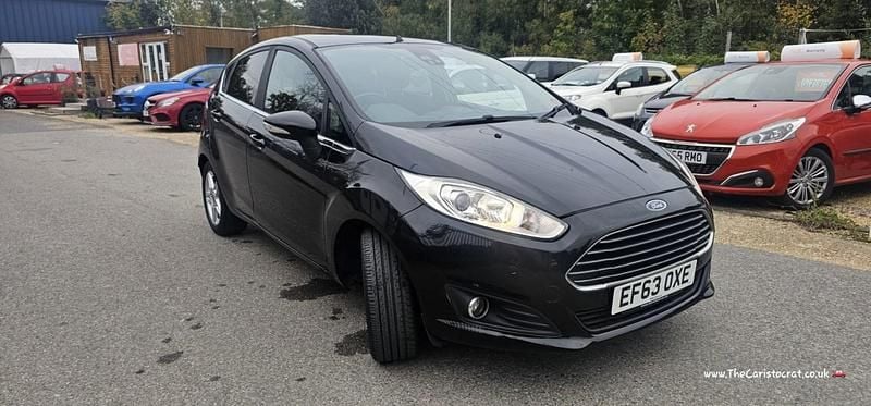 Black Used 2014 Ford Fiesta Zetec Hatchback | £3,195 (Good price) - Image 1/4