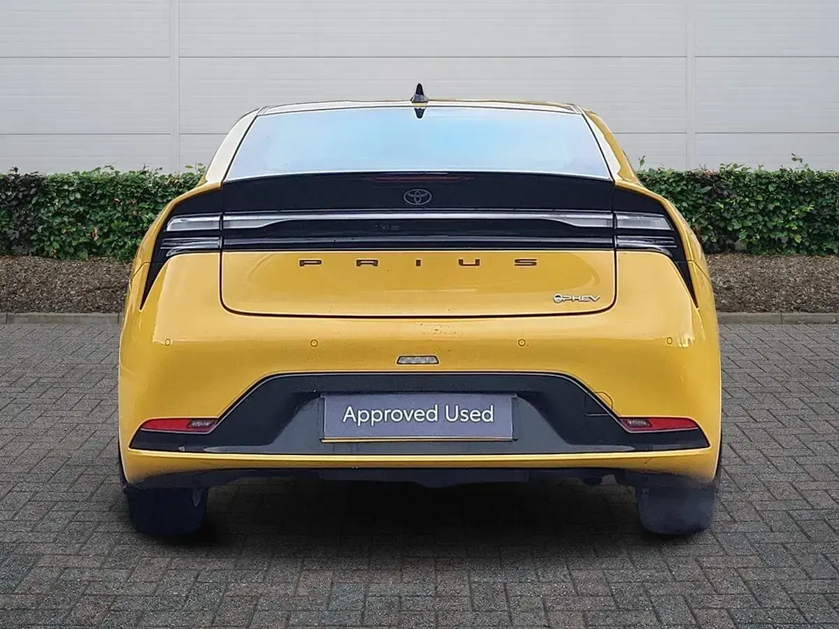 Used Toyota Prius 2025 Yellow Hatchback