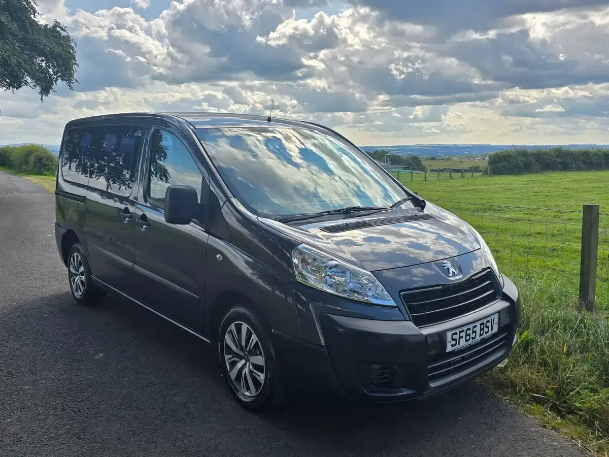 Used Peugeot TePee 2015 Grey MPV
