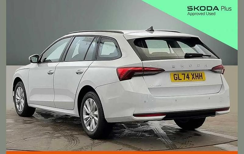 Used Skoda Octavia SE Technology 113 HP (83 kW) 2025 Moon white metallic Estate