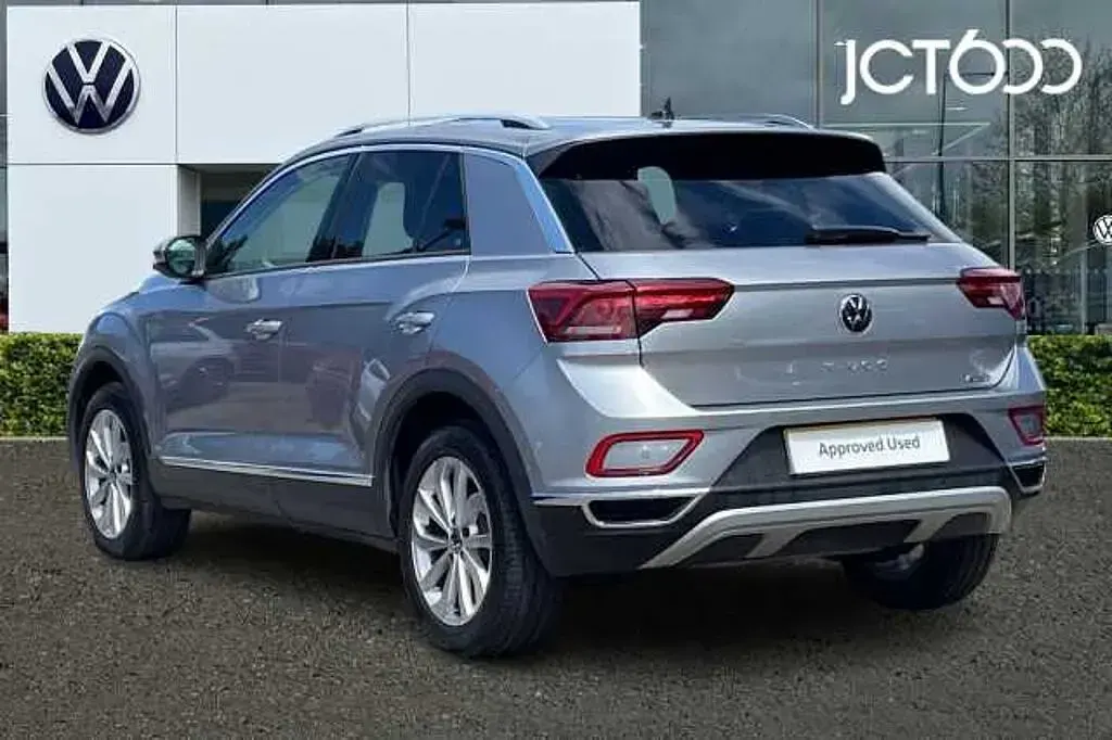 Used VW T-Roc Style 190 HP (139 kW) 2022 Silver SUV