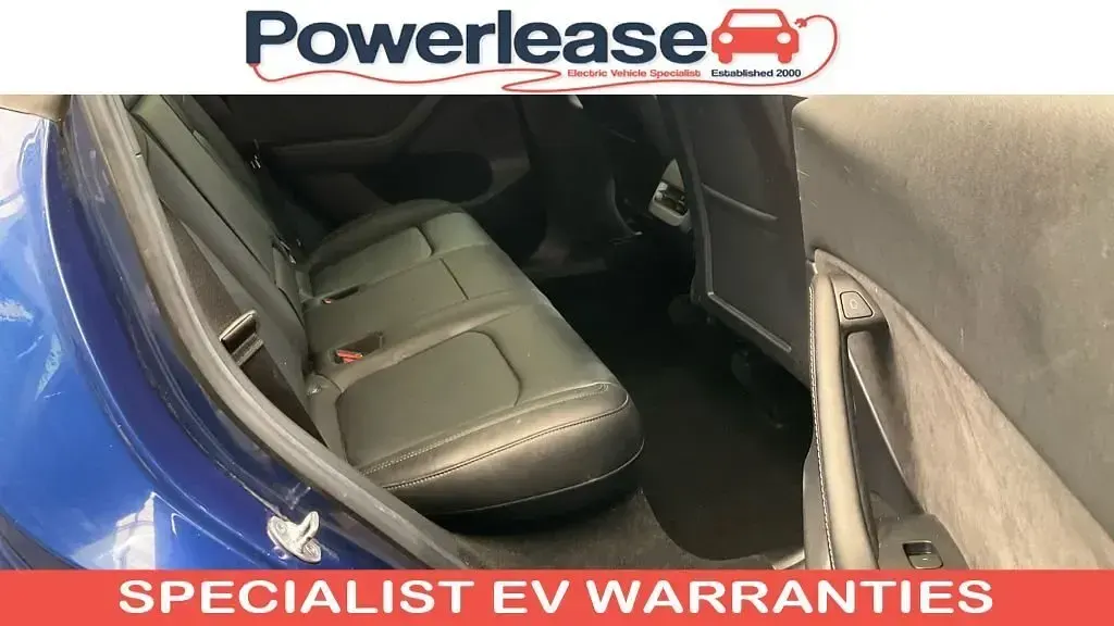 Używany Tesla Model Y RWD 254 kW (346 KM) 2023 Niebieski SUV