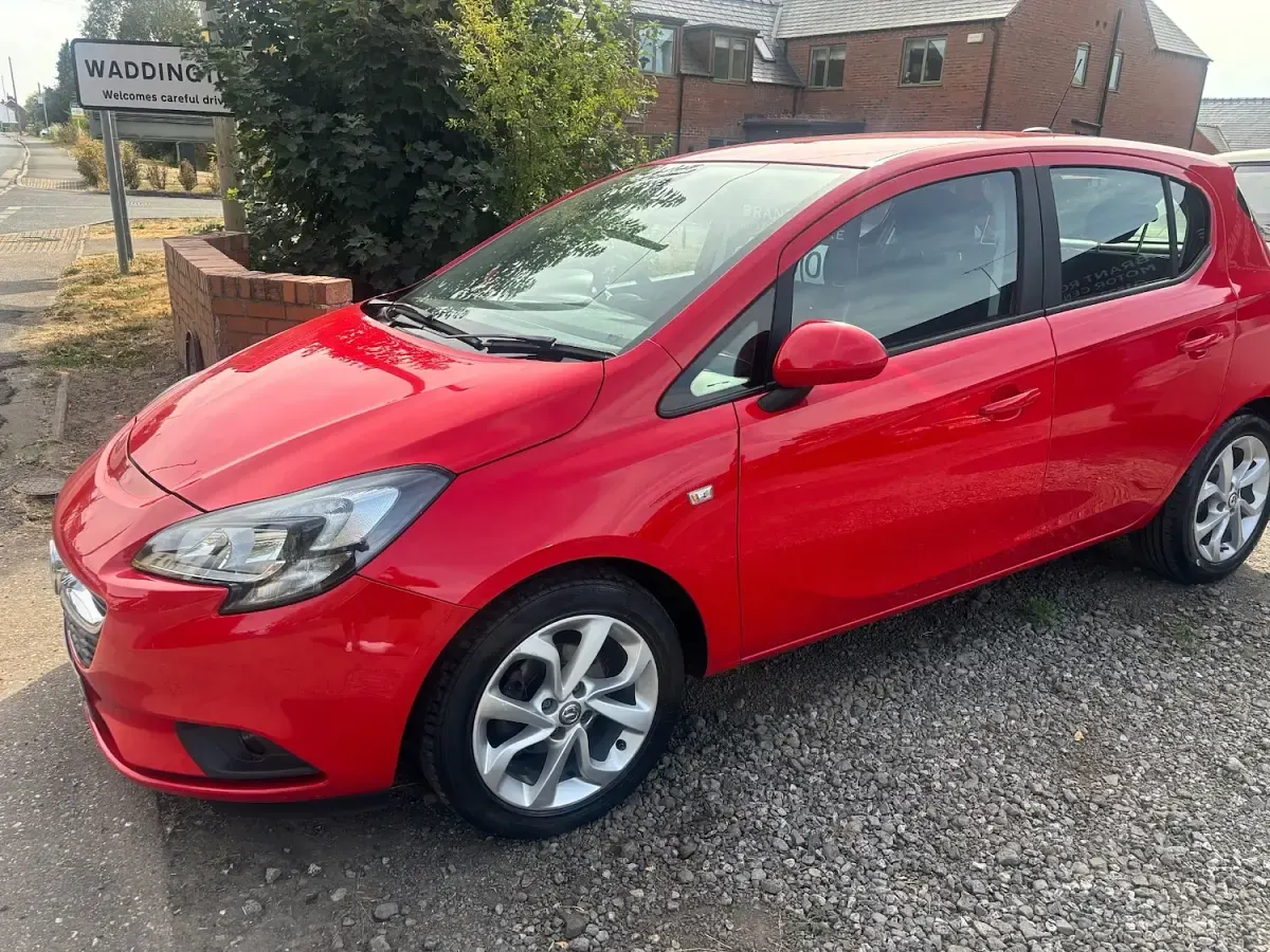Used Vauxhall Corsa 75 HP (55 kW) 2018 Red Hatchback