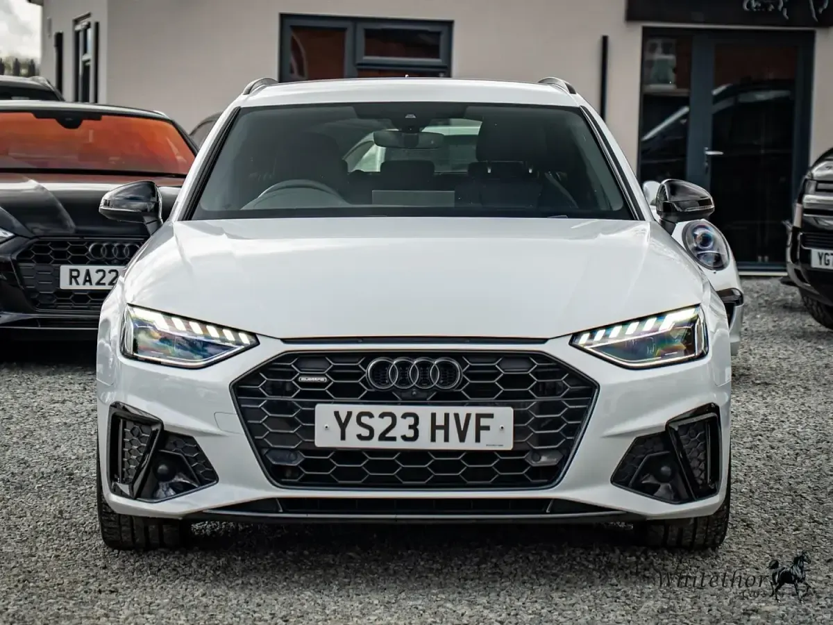 Used Audi A4 Black Edition 190 HP (139 kW) 2023 White Estate