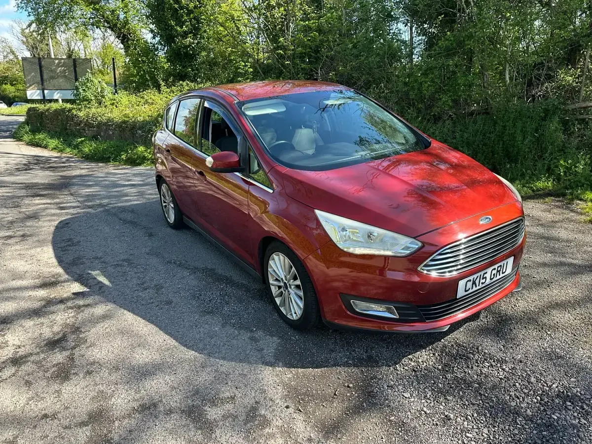 Used Ford C-MAX Titanium 125 HP (91 kW) 2015 Red MPV