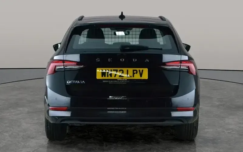 Used Skoda Octavia SE Technology 116 HP (85 kW) 2022 Black Estate