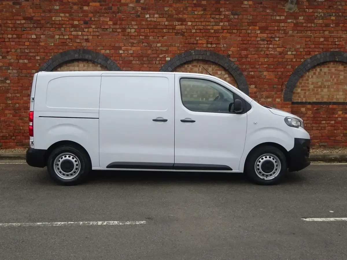 Used Peugeot Expert Premium 2022 White Van