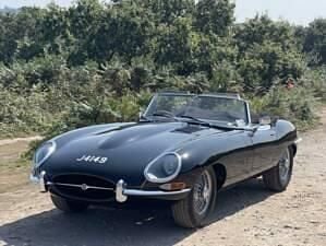 Used Jaguar E-Type 269 HP (197 kW) 1965 Black Cabriolet