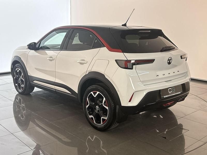 Used Vauxhall Mokka SRi 128 HP (94 kW) 2021 White SUV