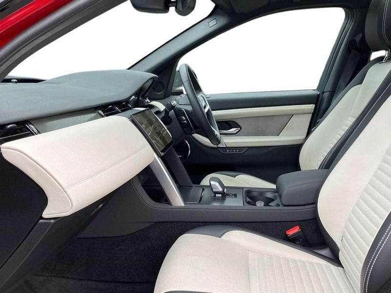 Second-hand Land Rover Discovery Sport SE Dynamic 2024 Roșu SUV