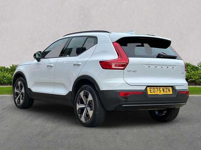 Used Volvo XC40 Plus 163 HP (119 kW) 2025 SUV
