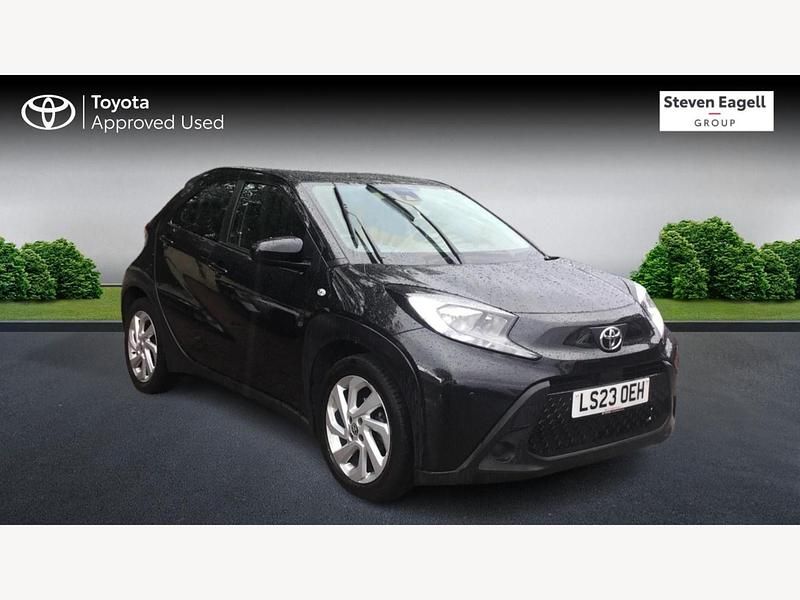 Black Used 2023 Toyota Aygo X PURE SUV | £11,420 - Image 1/3