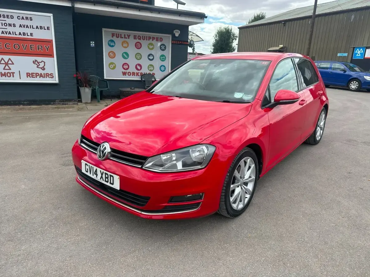 Used VW Golf VII GT 2014 Red Hatchback