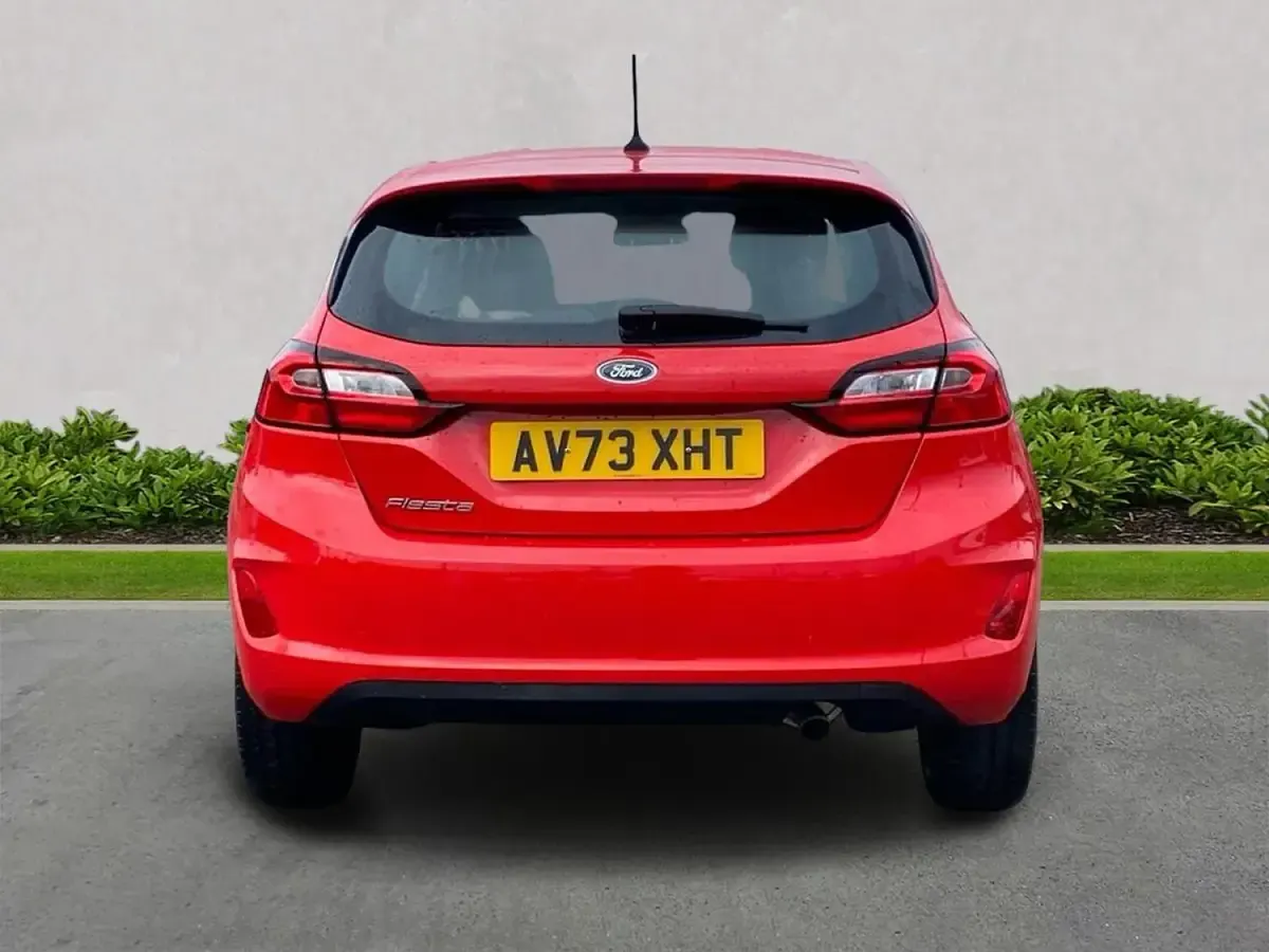 Second-hand Ford Fiesta Trend 2023 Roșu Hatchback
