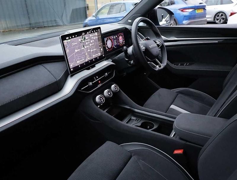 Used Skoda Kodiaq SportLine 190 HP (139 kW) 2025 Race blue metallic SUV