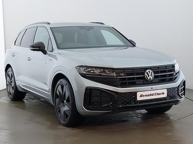 Used VW Touareg Black Edition 231 HP (169 kW) 2024 Silver SUV