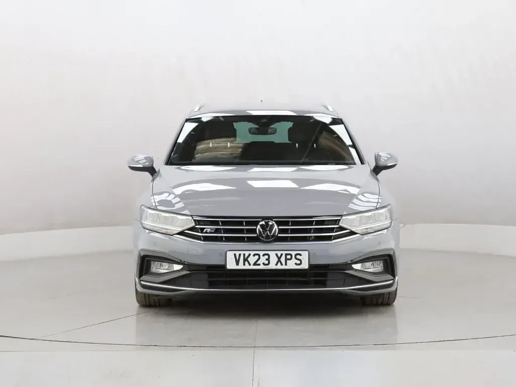 Used VW Passat R-line 150 HP (110 kW) 2023 Grey Estate