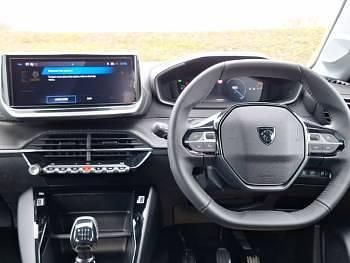 New Peugeot 208 Allure 101 HP (74 kW) 2026 Special metallic  nera black Hatchback