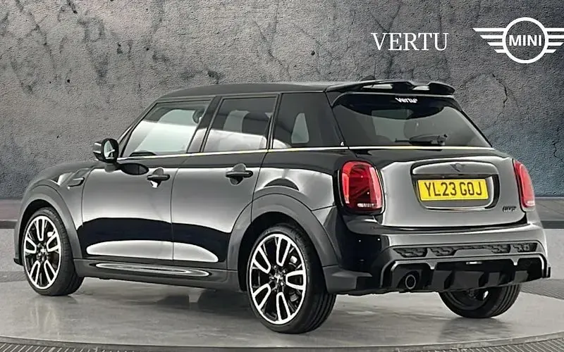 Used Mini Cooper Hatch 136 HP (100 kW) 2022 Black Hatchback