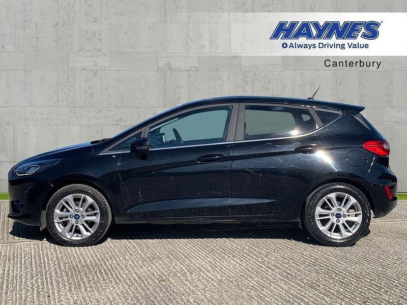 Używany Ford Fiesta Titanium 2023 Czarny Hatchback