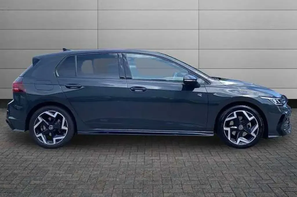Used VW Golf VIII 150 HP (110 kW) 2025