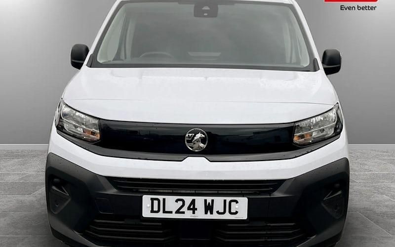 Used Vauxhall Combo 102 HP (75 kW) 2025 MPV