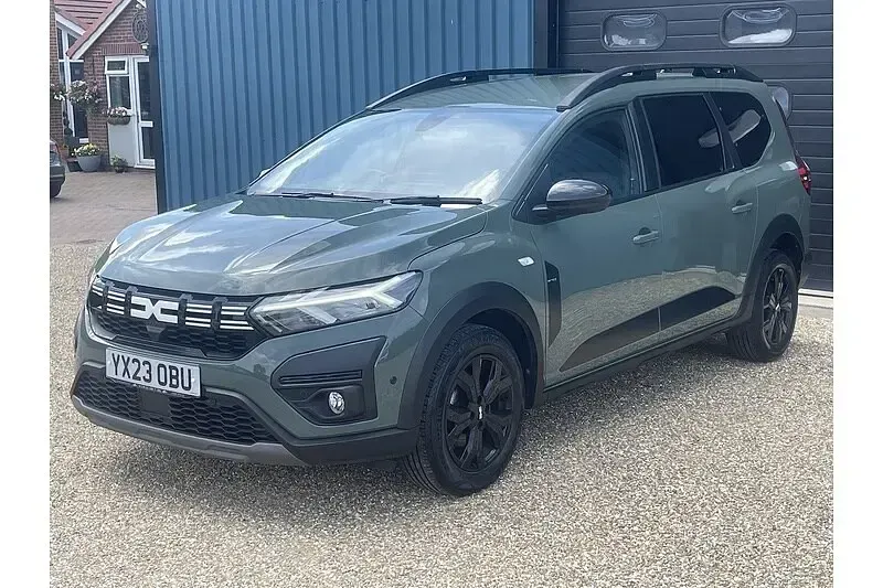 Used Dacia Jogger Extreme 110 HP (80 kW) 2023 Green MPV