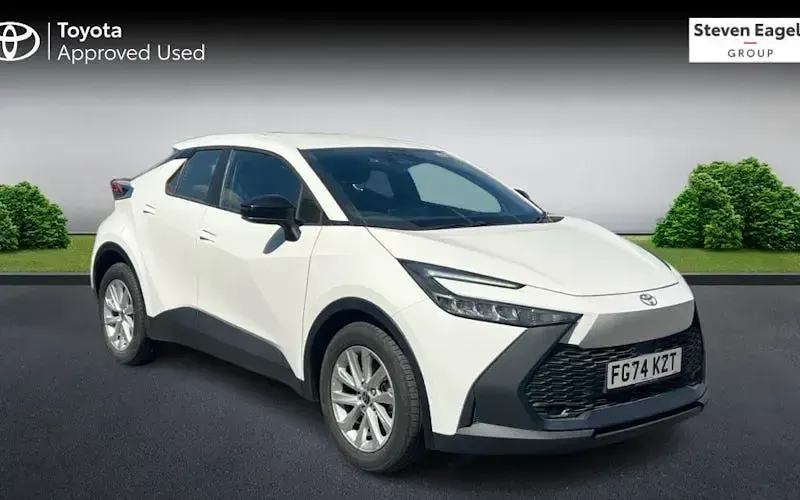 Used Toyota C-HR 140 HP (102 kW) 2024 SUV