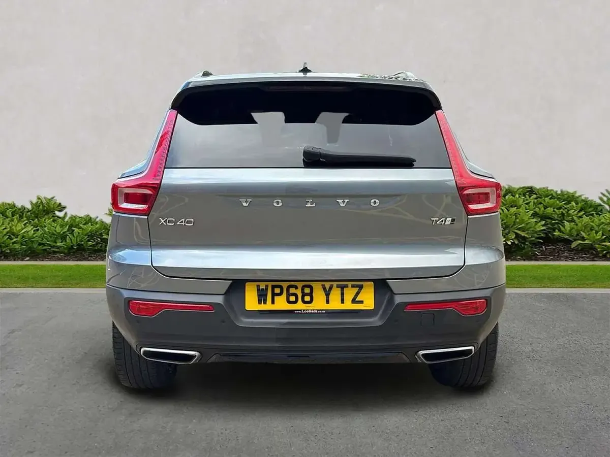 Used Volvo XC40 R-Design Pro 190 HP (139 kW) 2019 Grey SUV